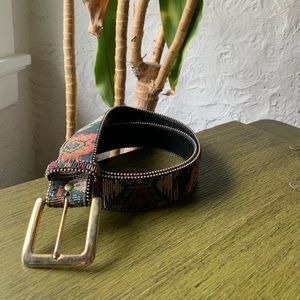Bonded leather embroidered belt